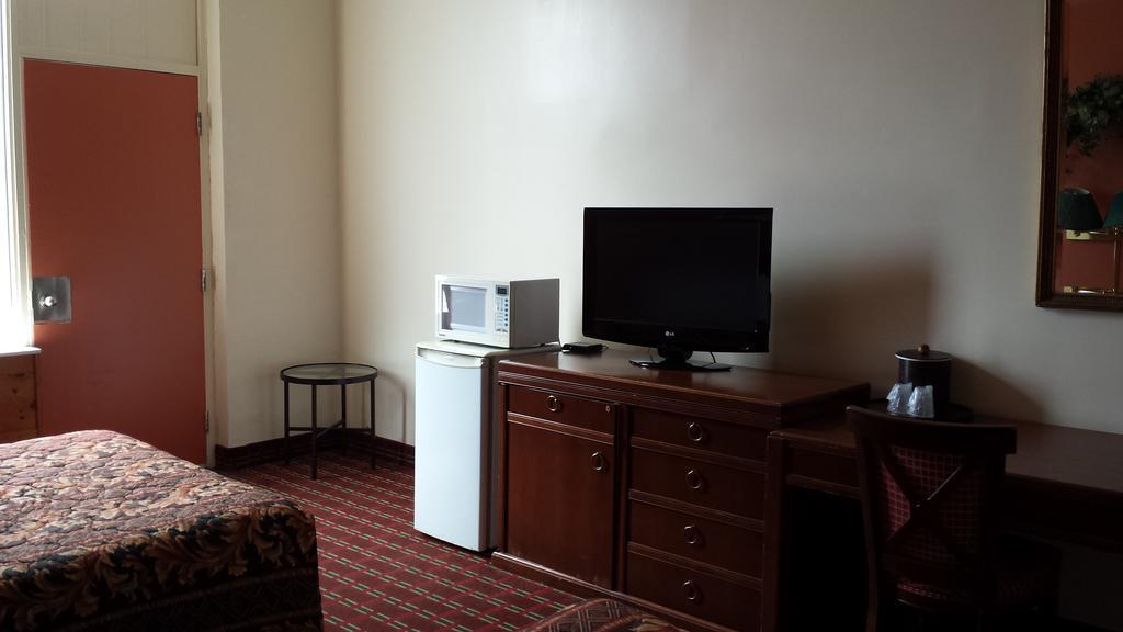 Midtown Hotel باري ساوند المظهر الخارجي الصورة